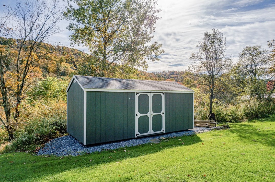 5322 Somerset Pike, Hollsopple PA  15935-7803 exterior