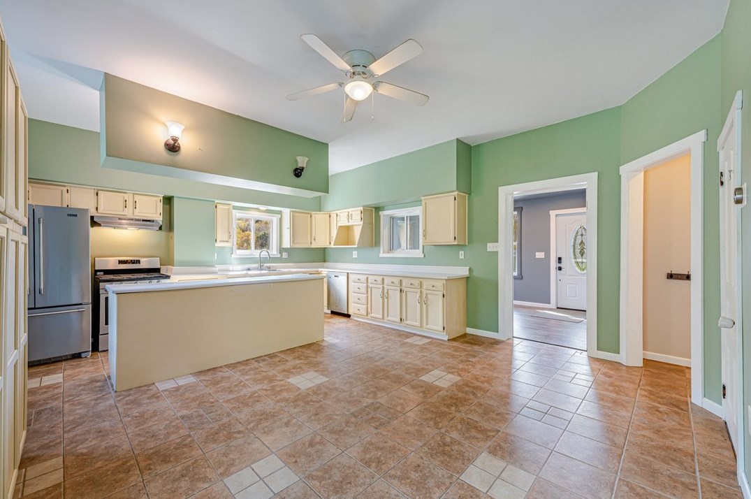 5322 Somerset Pike, Hollsopple PA  15935-7803 exterior