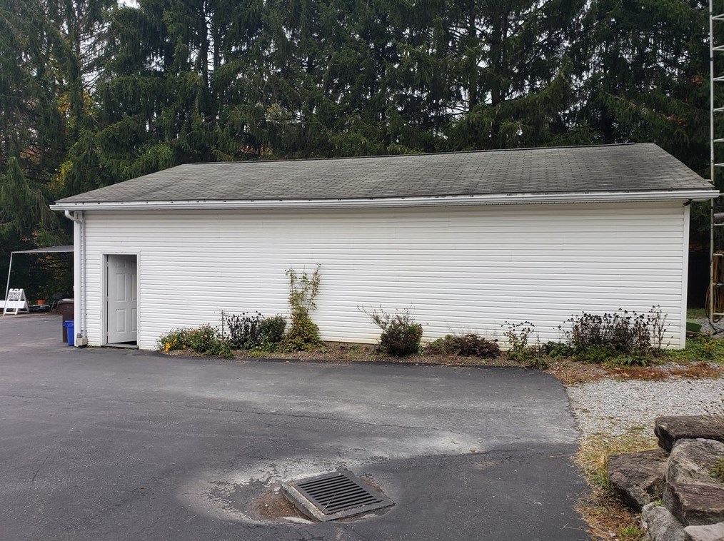 119 Staff Rd, Slippery Rock, PA 16057