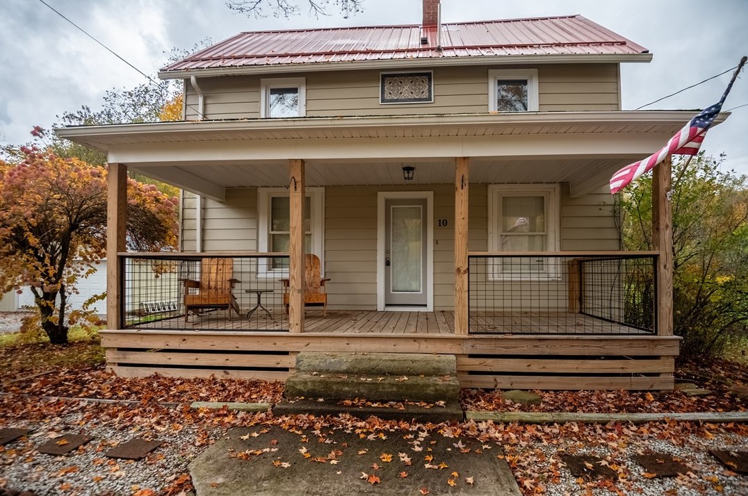 10 Railroad St, Hadley, PA 16130