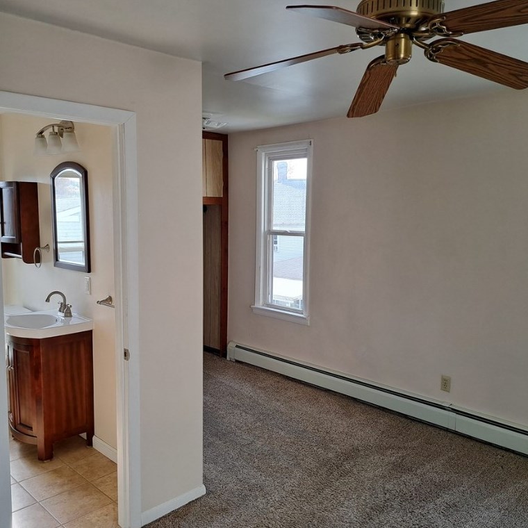 222 Stewart St, Butler PA  16001-4652 exterior