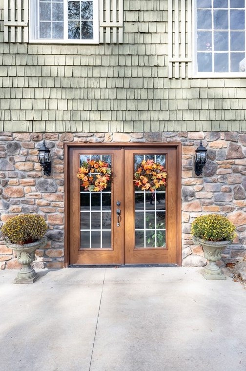 123 Shadyrest Rd, Ellwood City PA  16117-5519 exterior