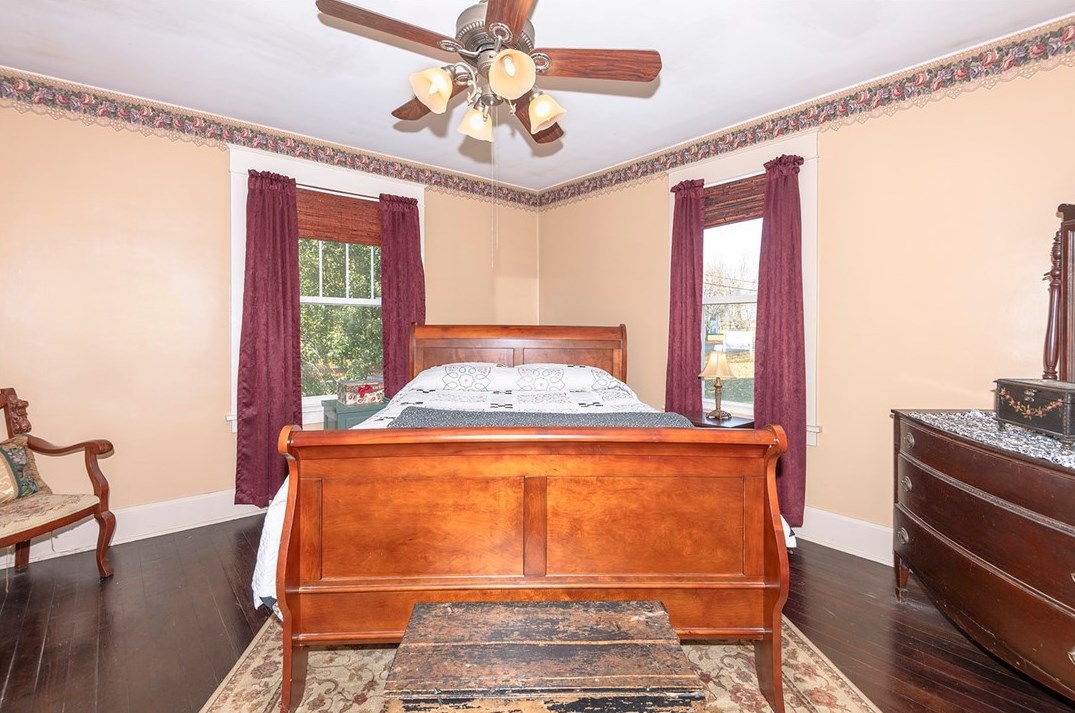 123 Shadyrest Rd, Ellwood City PA  16117-5519 exterior