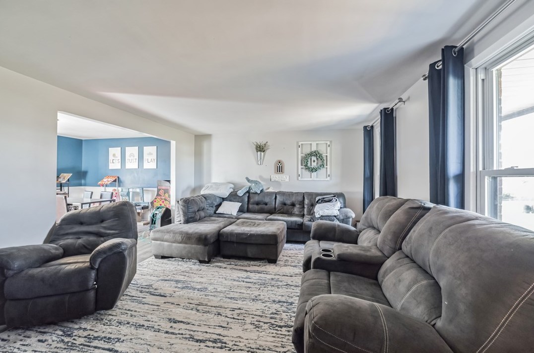 5028 Equity Dr, Washington PA  15301-9223 exterior