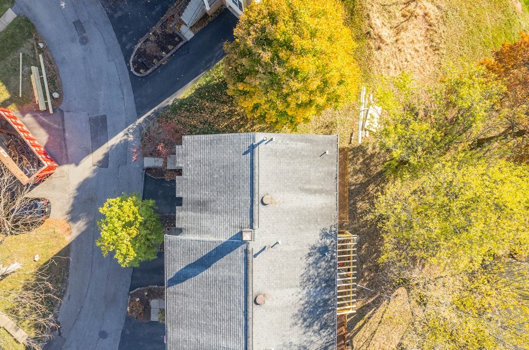1614 Calico Ct, Bethel Park PA  15102-3110 exterior