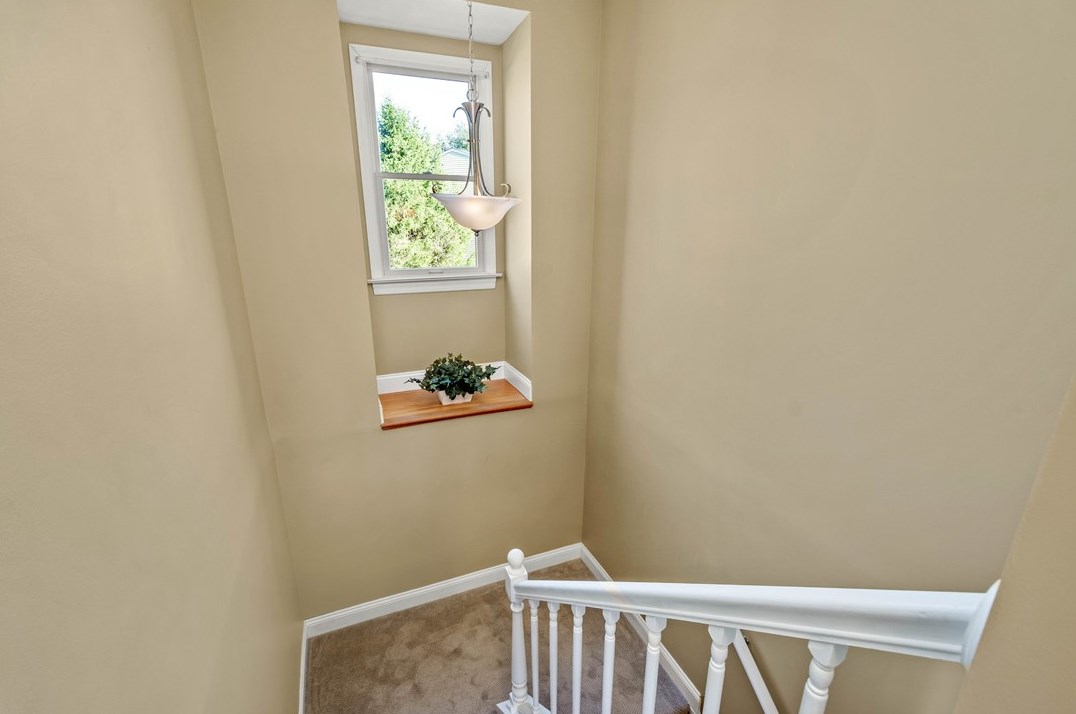 1614 Calico Ct, Bethel Park PA  15102-3110 exterior