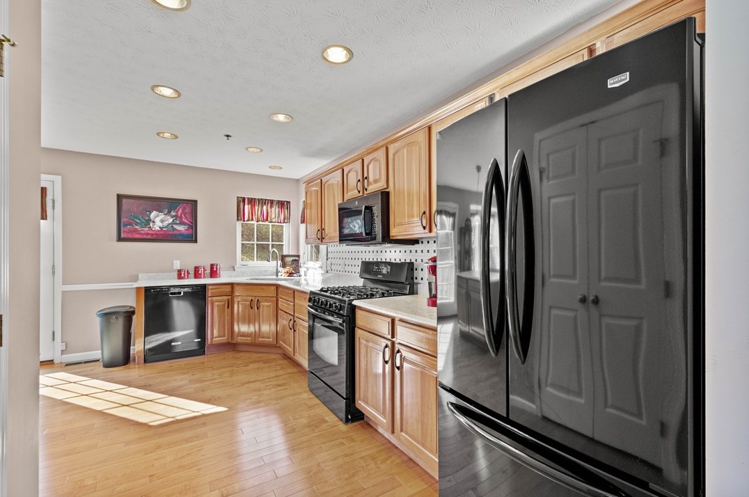 1123 Linden Vue Dr, Canonsburg PA  15317-4813 exterior