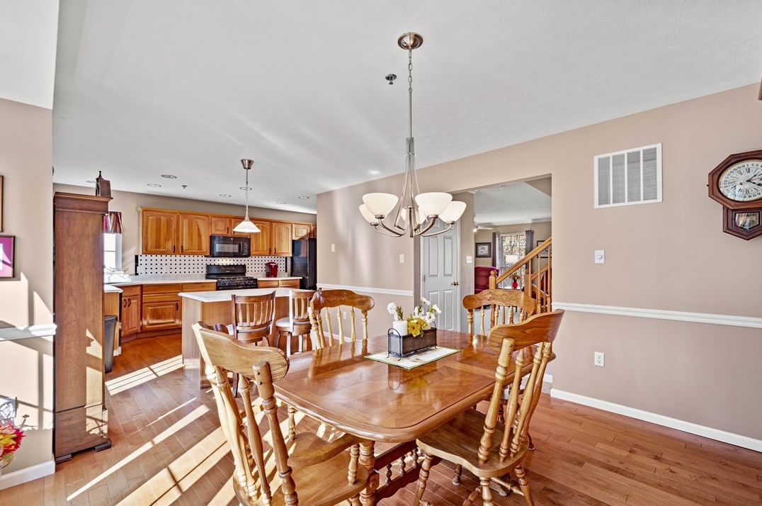 1123 Linden Vue Dr, Canonsburg PA  15317-4813 exterior