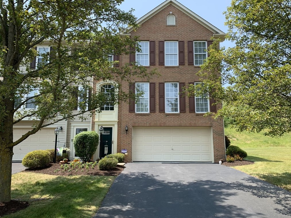 1123 Linden Vue Dr, Canonsburg PA  15317-4813 exterior