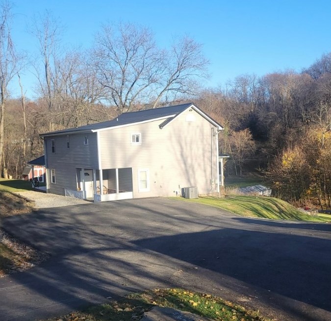 603 Boston Hollow Rd, Elizabeth PA  15037-2030 exterior