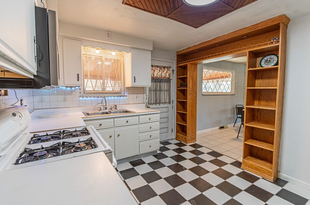 416 Monroeville Ave, Turtle Creek, PA 15145