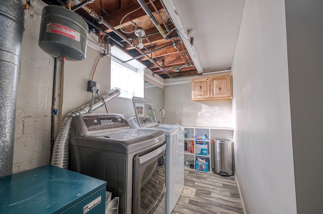 110 Demar Blvd, Canonsburg PA  15317-2216 exterior