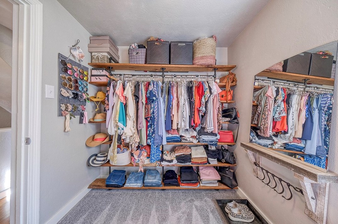 110 Demar Blvd, Canonsburg PA  15317-2216 exterior