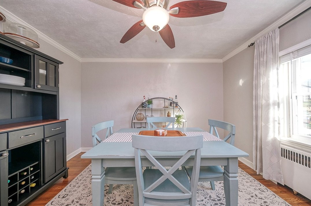 110 Demar Blvd, Canonsburg PA  15317-2216 exterior