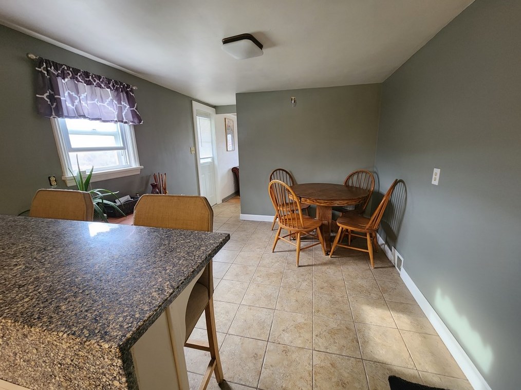 1609 Pine St, Greensburg PA  15601-5443 exterior