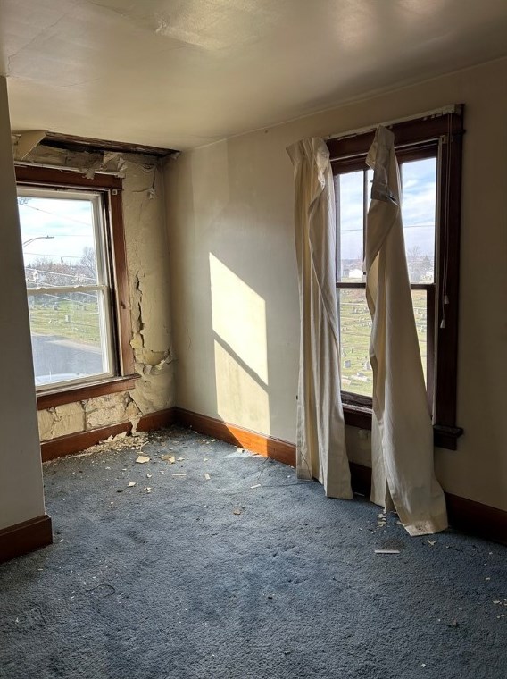 570 Coolspring St, Oliphant Furnace PA 15401-4521 exterior