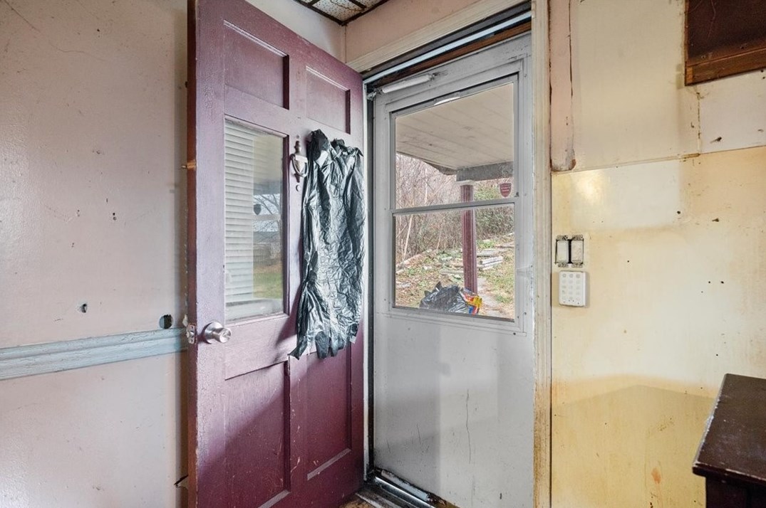 387 Wylie Ave, Washington PA 15301-2251 exterior