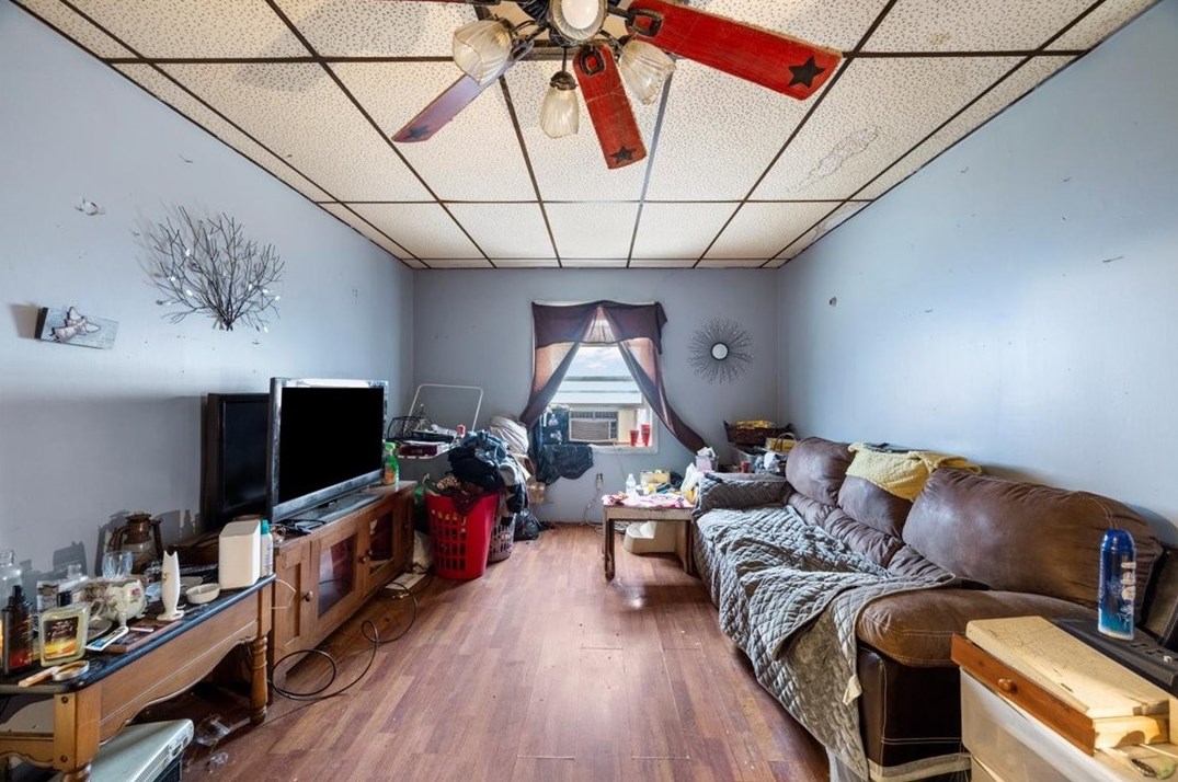 387 Wylie Ave, Washington PA 15301-2251 exterior