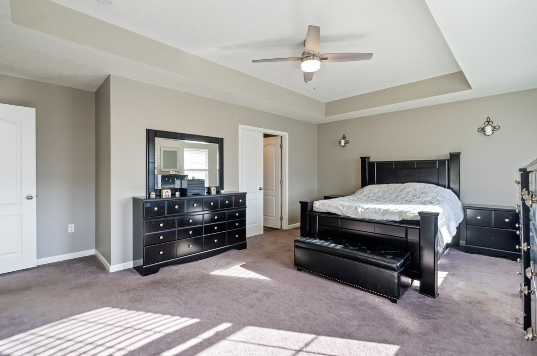 216 Country Barn Rd, Houston PA  15342-1074 exterior