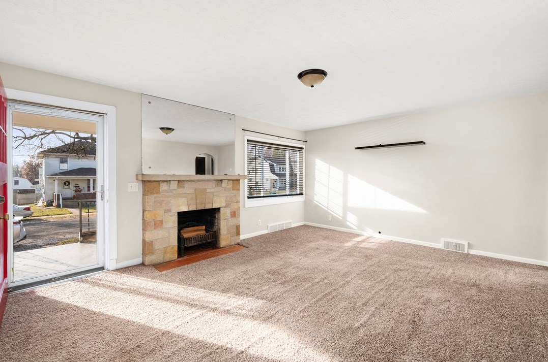 214 Rockenstein Ave, Butler PA 16001-3333 exterior