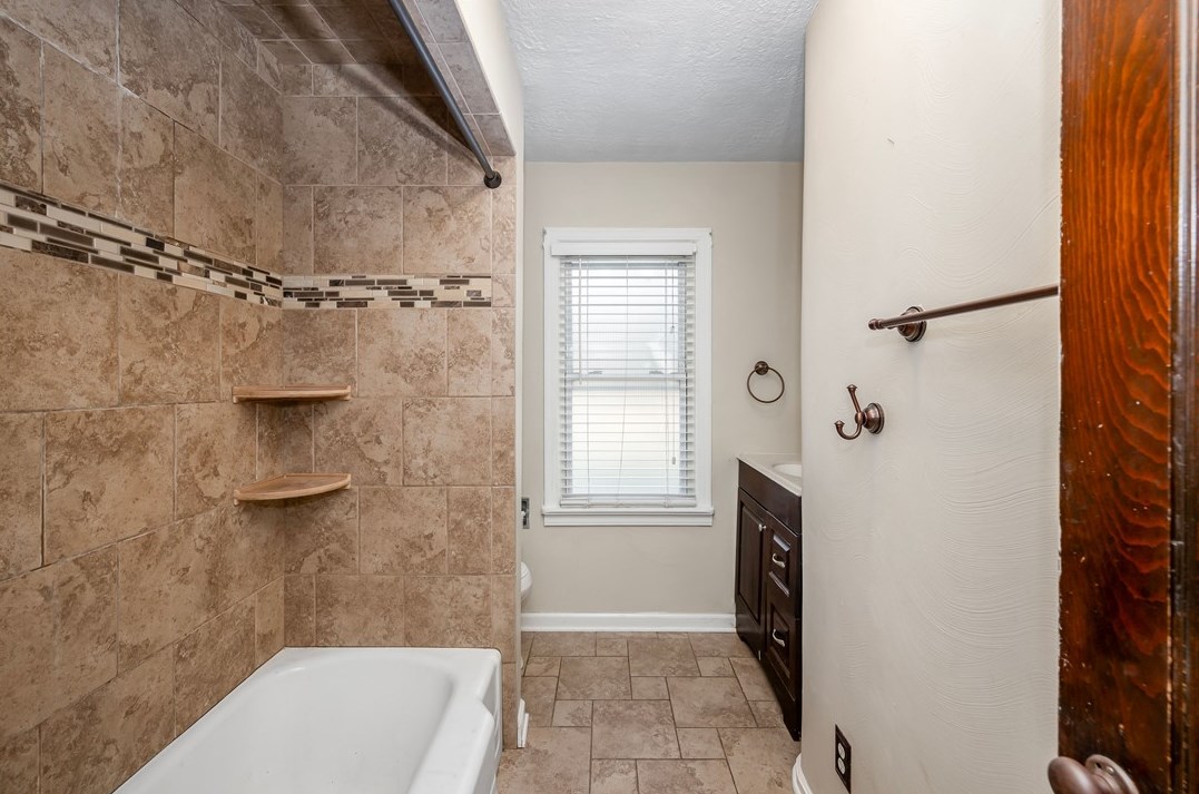 214 Rockenstein Ave, Butler PA 16001-3333 exterior