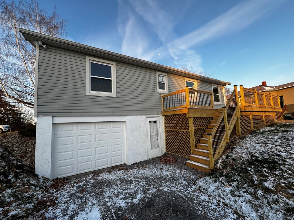 818 Mercer Rd, Butler PA  16001-1110 exterior