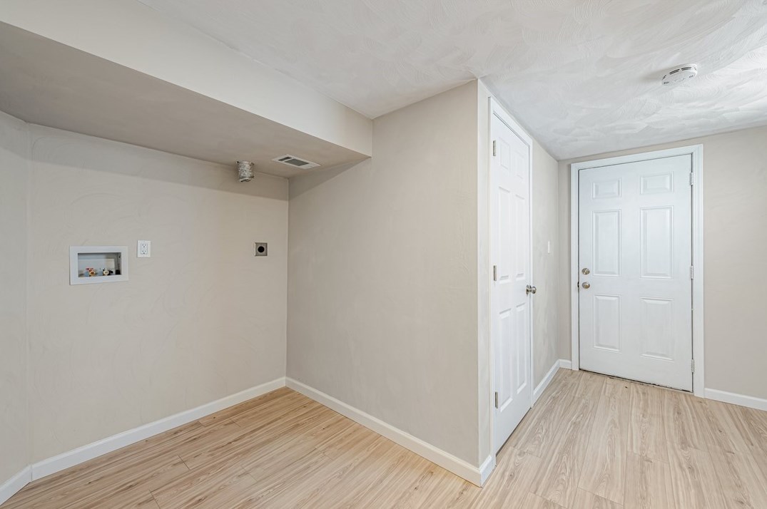 844 Cottonwood Dr, Monroeville PA  15146-1157 exterior