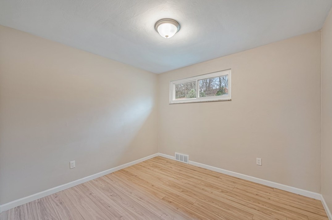 844 Cottonwood Dr, Monroeville PA  15146-1157 exterior