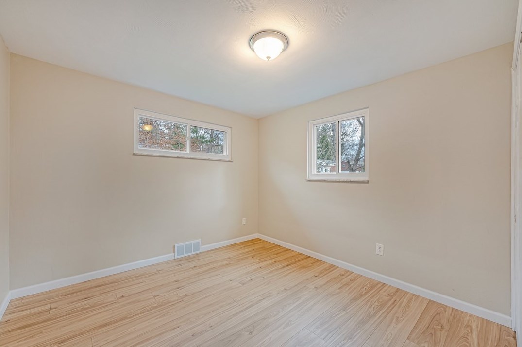 844 Cottonwood Dr, Monroeville PA  15146-1157 exterior