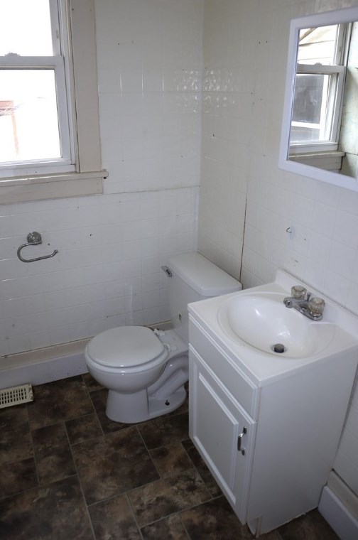 535 Burns Ave, Indiana PA 15701-1901 exterior