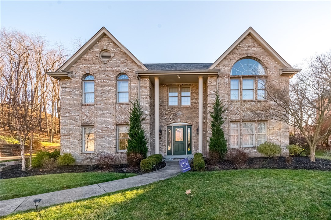 7111 Bennington Woods Dr, Ross Twp, PA 15237 MLS 1634880 Coldwell