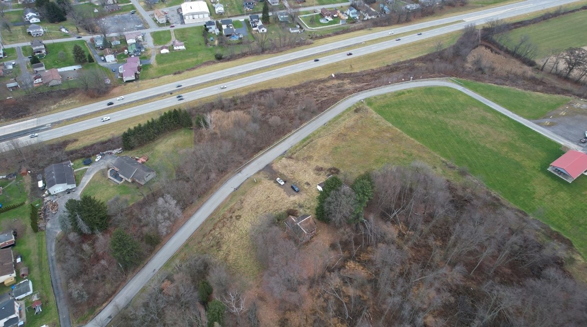 815 Harmony Fisher Ave, Ellwood City PA  16117-3145 exterior