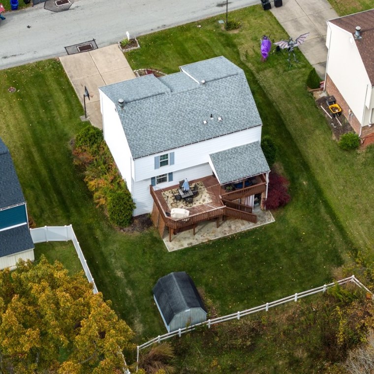 3526 Fox Chase Dr, Imperial PA  15126-9600 exterior