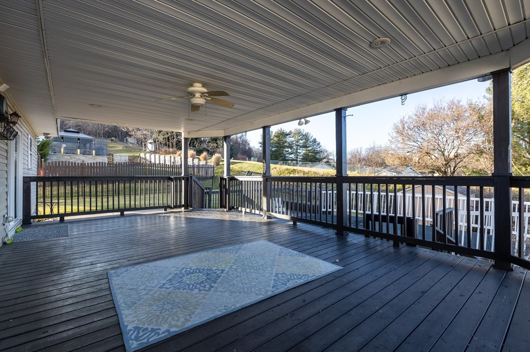 14 Scout Dr, Washington PA  15301-9594 exterior