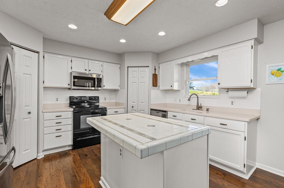 14 Scout Dr, Washington PA  15301-9594 exterior