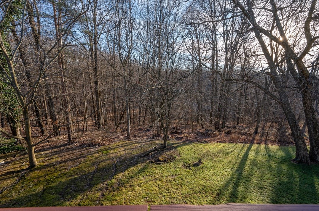 124 Sherwood Dr, Greensburg PA  15601-5970 exterior