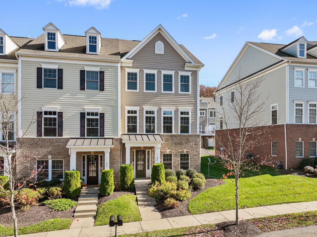 337 Osona Ln, Seven Fields PA  16046 exterior