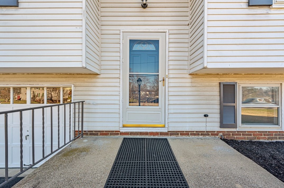 107 Fosterville Rd, Greensburg PA  15601-4713 exterior