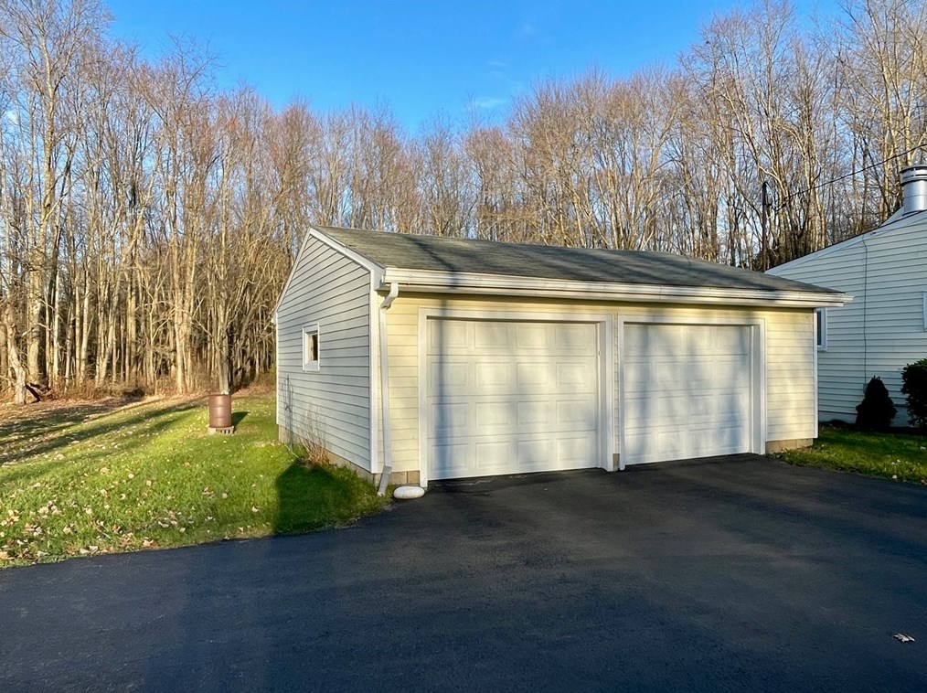 919 Butler Pike, Mercer PA  16137-5609 exterior