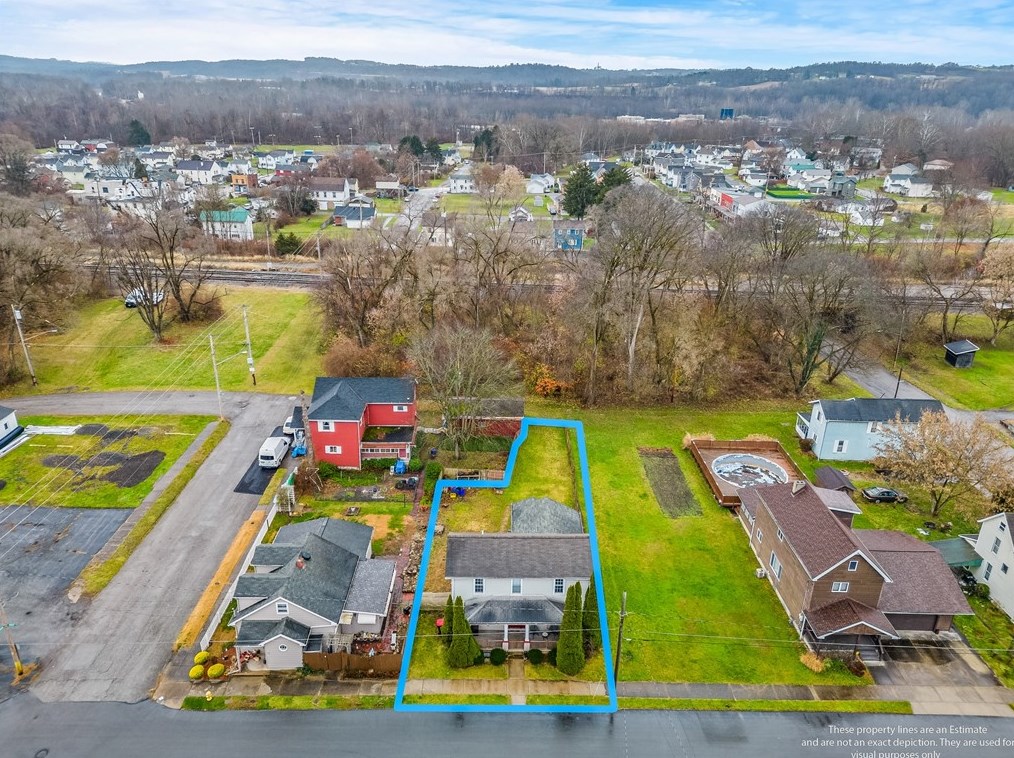 105 Wabash Ave, New Castle PA  16102-1841 exterior