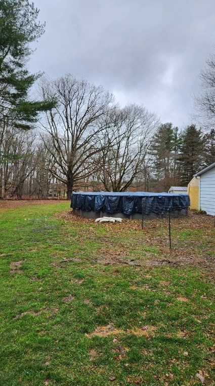 647 Liberty Rd, Grove City PA 16127-4108 exterior