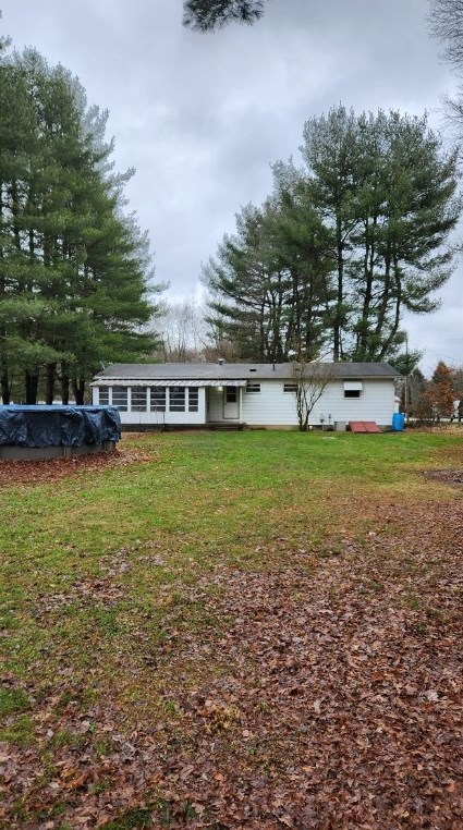 647 Liberty Rd, Grove City PA 16127-4108 exterior