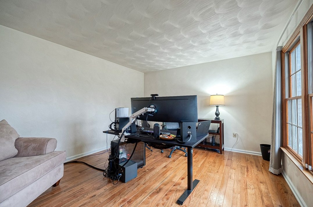 1003 Deveron Ct, Jeannette PA  15644-1056 exterior