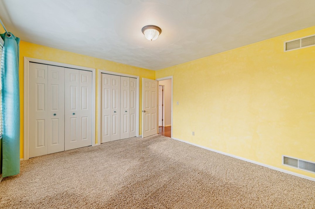 107 Overview Dr, Greensburg PA  15601-5692 exterior