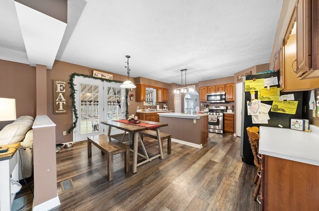 433 Chapeldale Dr, Apollo PA  15613-8342 exterior