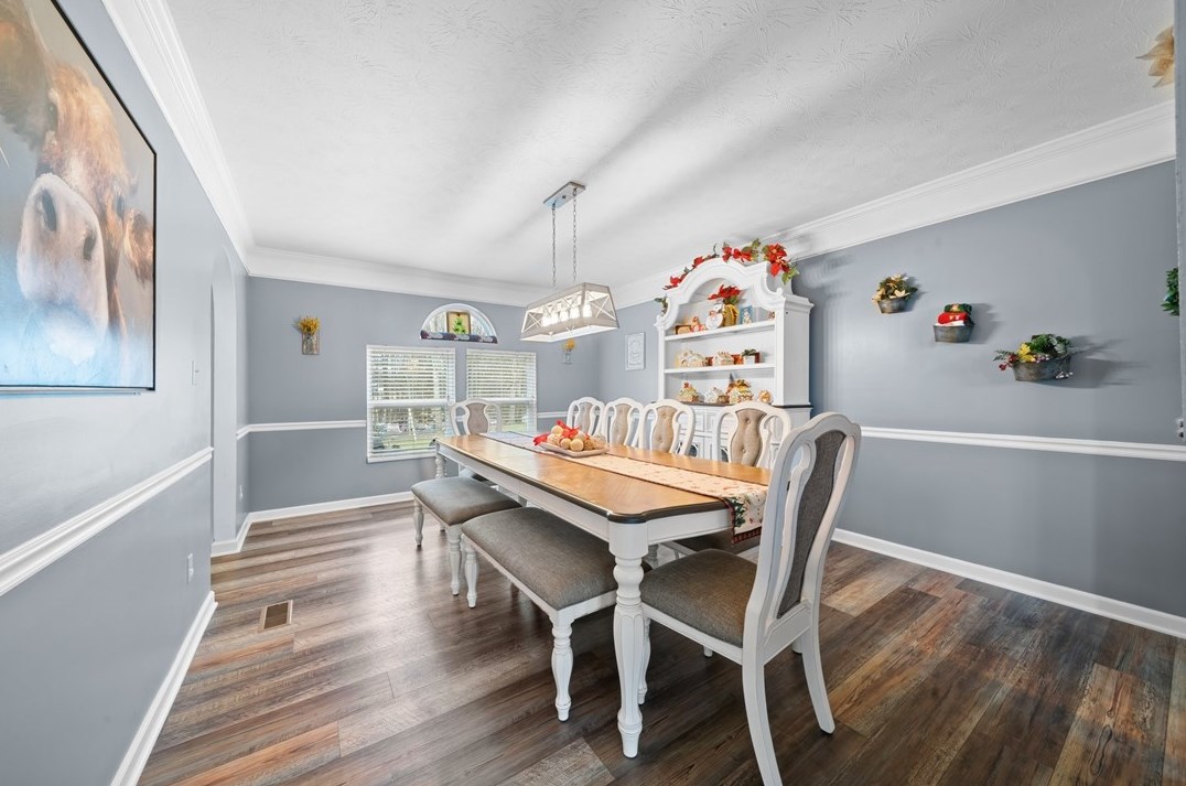 433 Chapeldale Dr, Apollo PA  15613-8342 exterior