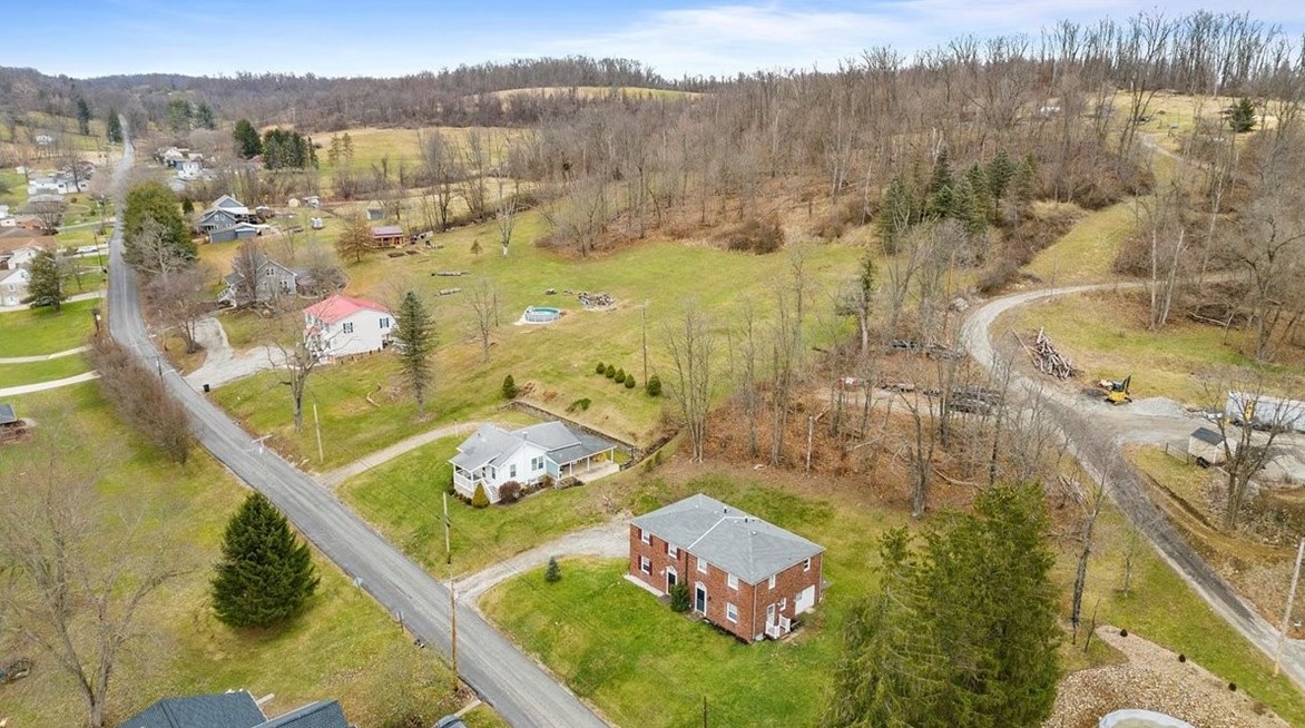 552 Mcclane Farm Rd, Washington PA  15301-6125 exterior