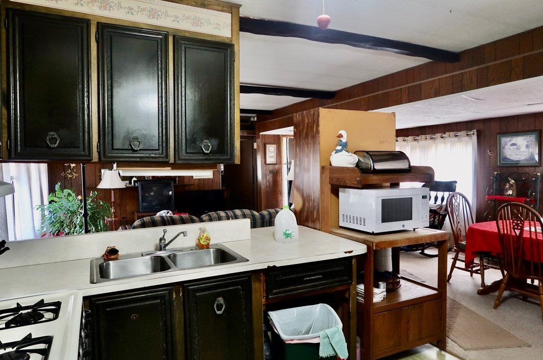 72 Snyder Rd, Greenville PA  16125-9613 exterior