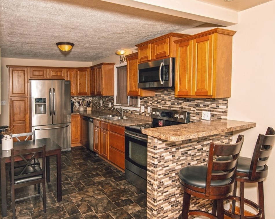 2632 Russell Dr, New Kensington PA  15068-3037 exterior