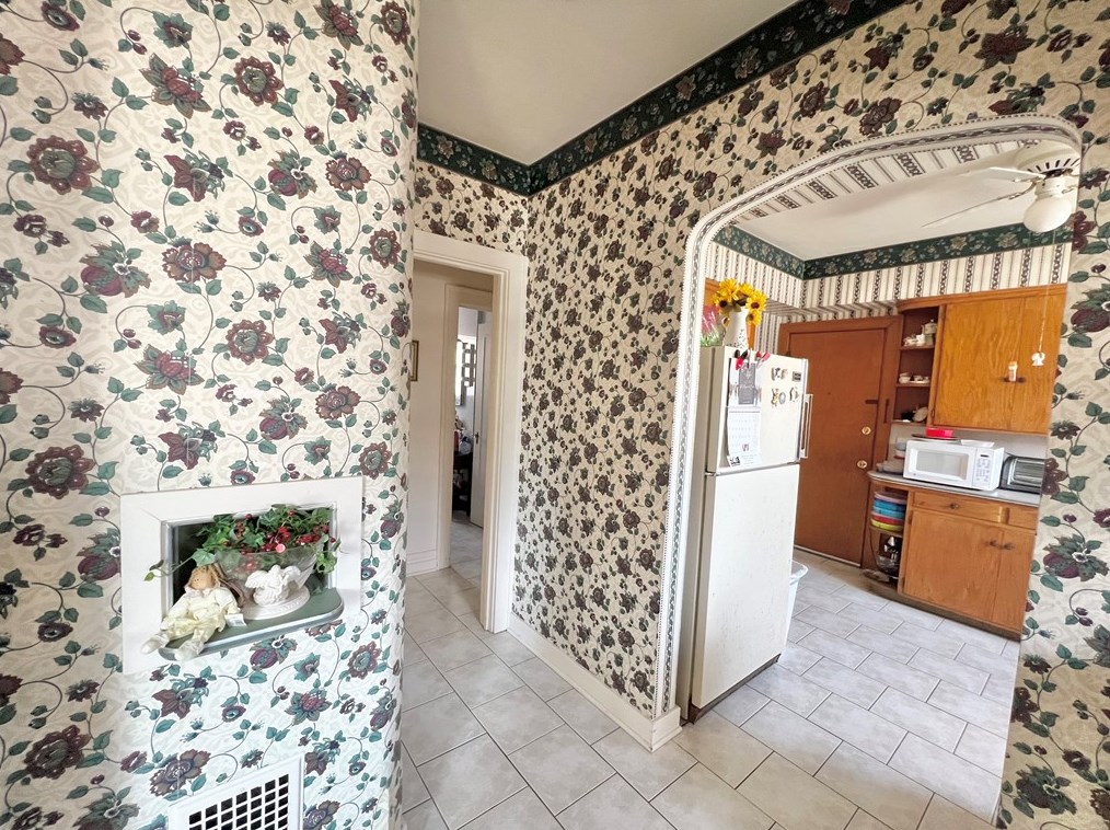 237 Fairmont Ave, New Castle PA  16105-1909 exterior